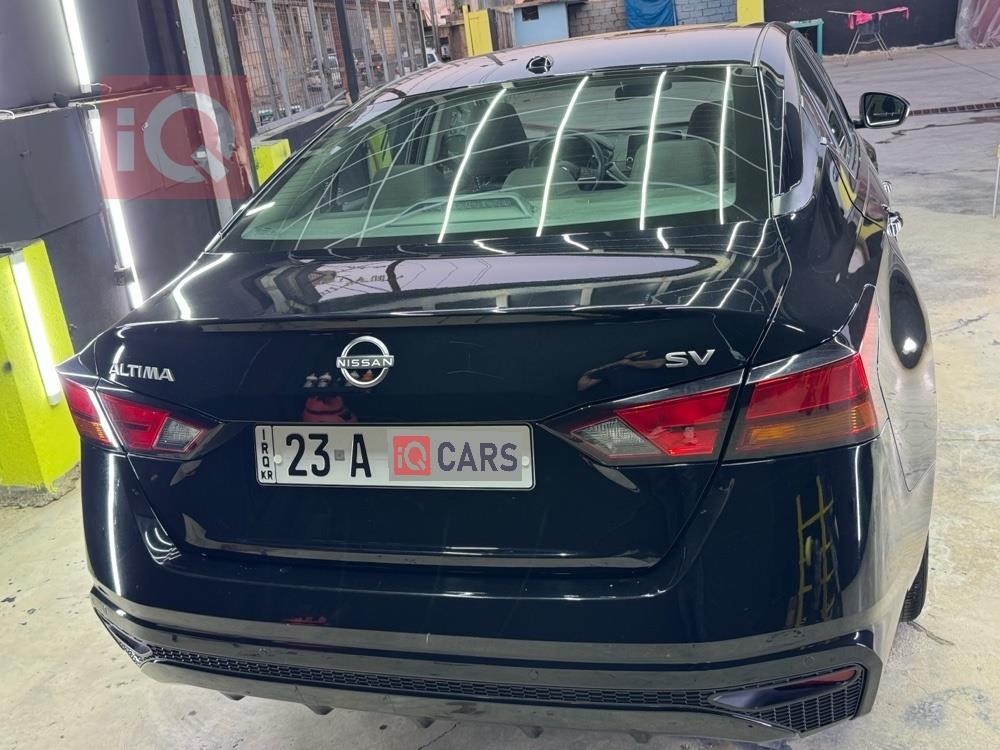 نيسان ألتيما